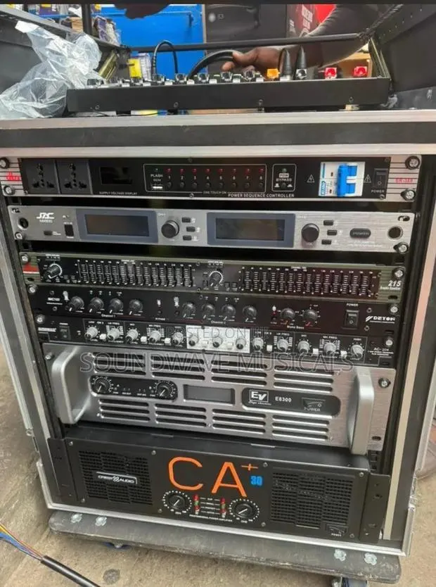 Rcf Bass Speaker, Arrays And Amplifier Set · Photo 1