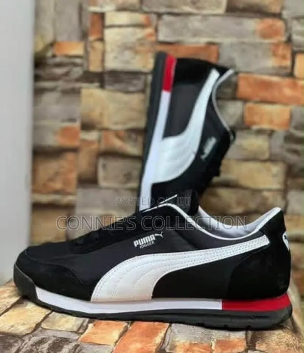 Puma Joggers · Photo 1