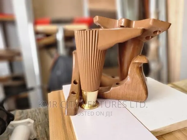 Cabinet Stand · Photo 1