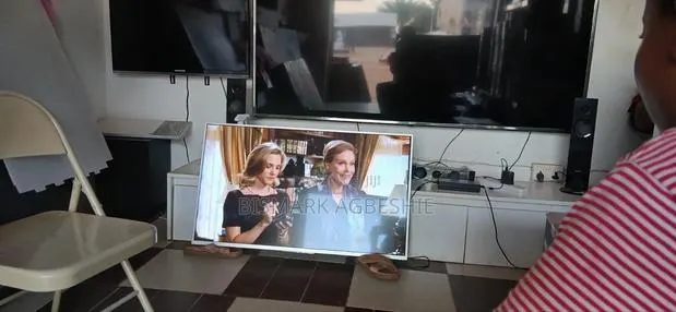 Home Used Sony Bravia 43inches · Photo 1