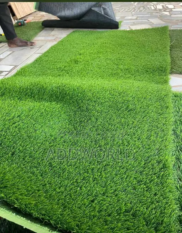 Beautiful Premium Green Grass 30mm Thickness 150gh Per SQM · Photo 6