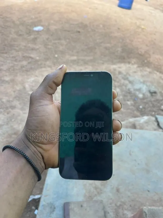 Apple iPhone 12 Pro 128 GB Black · Photo 1