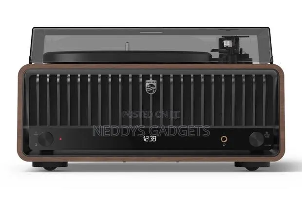 Philips the Tina Turntable/Tuner/Bluetooth System With Builtin Speaker · Photo 1