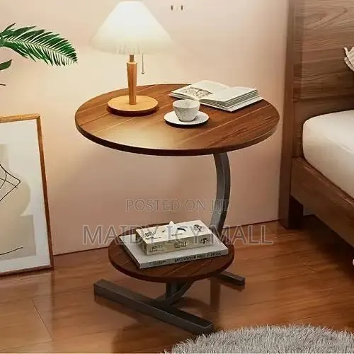 Side Table · Photo 1