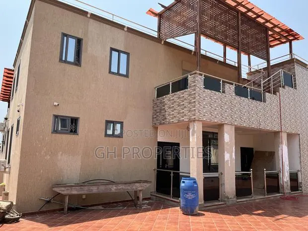 7bdrm Apartment in Trade Konkoli, Kumasi Metropolitan for sale · Photo 1