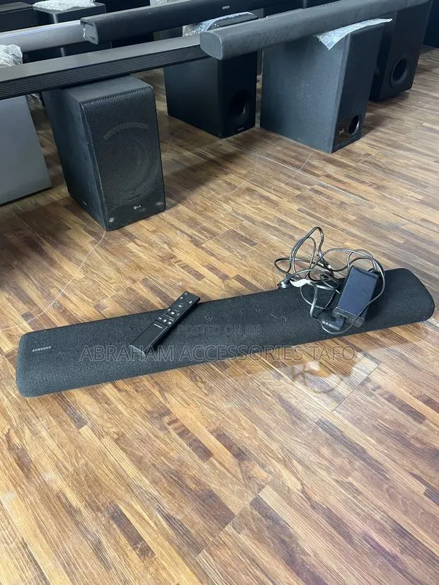 Samsung HW-S60T Soundbar · Photo 1