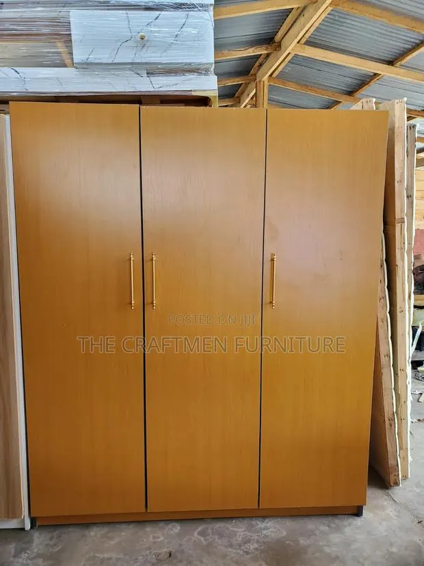 3 in 1 Wardrobe Foreign Wood · Photo 1