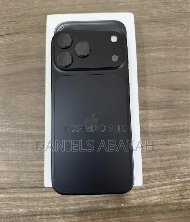 New Apple iPhone 18 Pro Max 512 GB Black · Photo 1