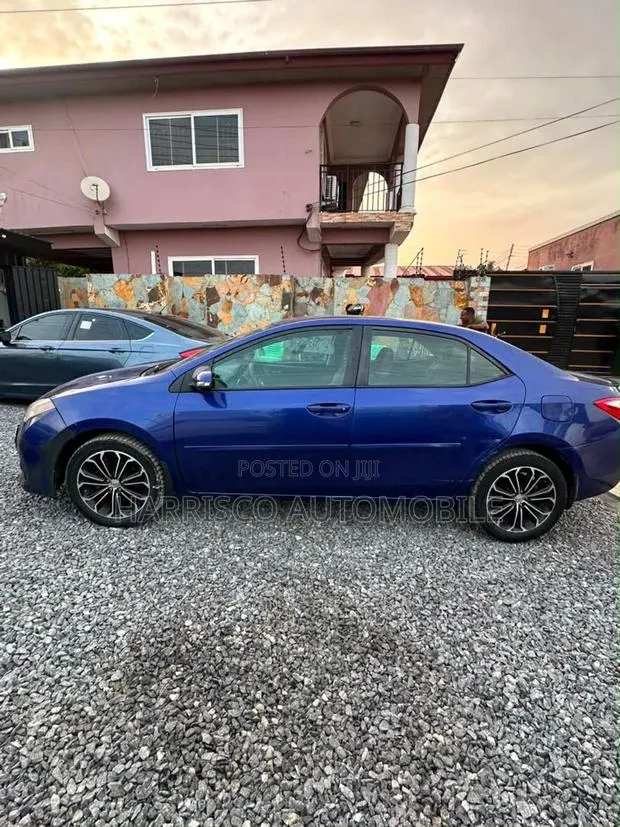 Toyota Corolla S 4dr Sedan (1.8L 4cyl CVT) 2016 Blue
