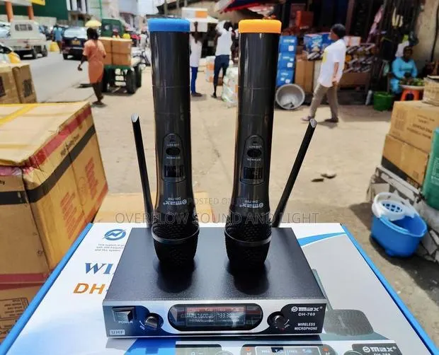Max Dh-769 Wireless Uhf Microphone · Photo 1