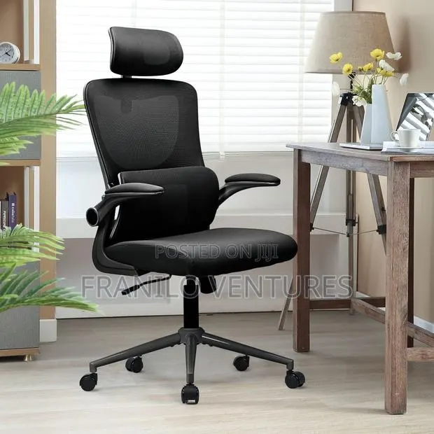 Office Chair With Headrest · Photo 1
