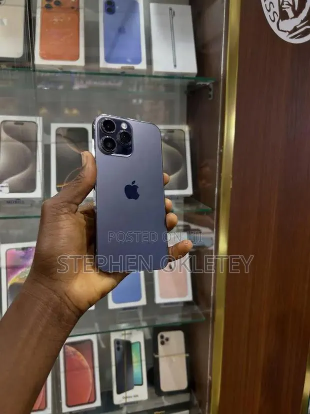 New Apple iPhone 14 Pro Max 256 GB Purple · Photo 1