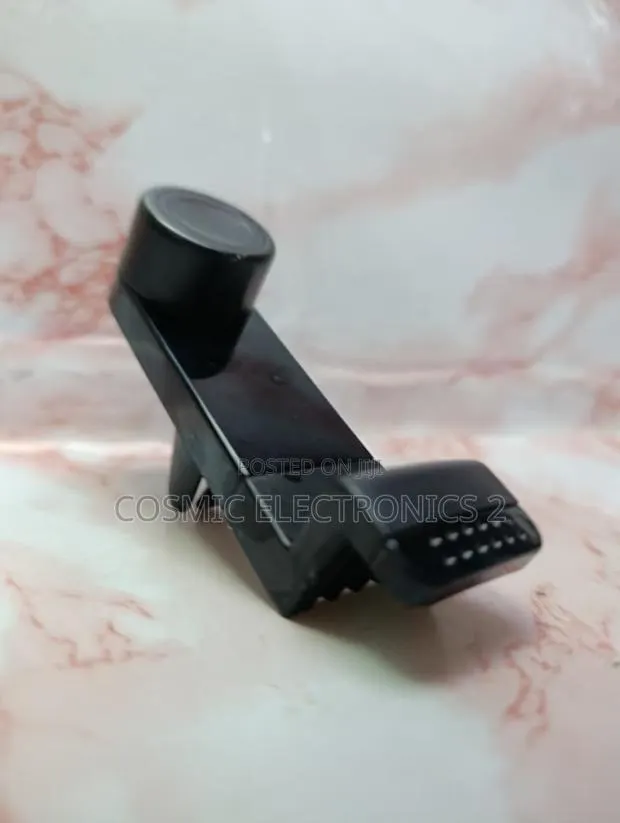 Universal Car Air Vent Phone Mount Holder · Photo 1