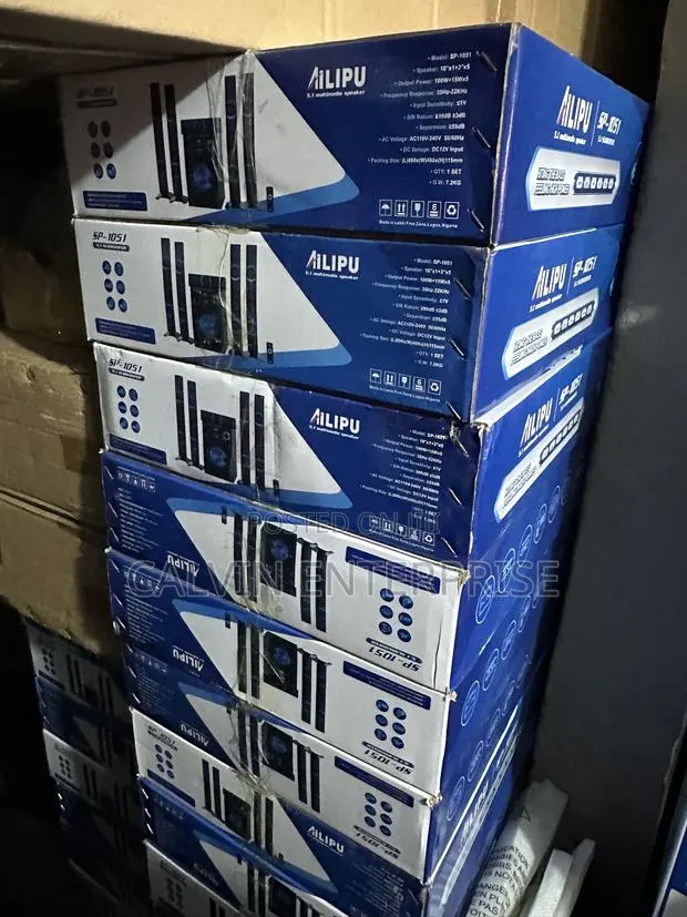 Sound Bar With Four Long Speakers · Photo 1