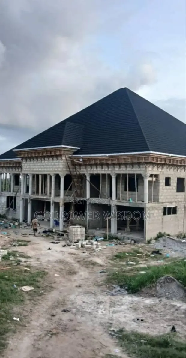 Carpenter We Do Any Kind of Roofing Design Parapet · Photo 1