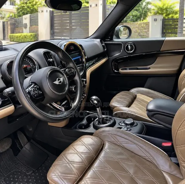 Mini Countryman 2018 Black · Photo 1