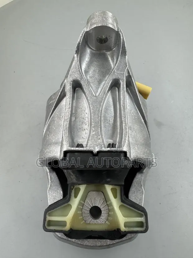 Engine Mount · Photo 1
