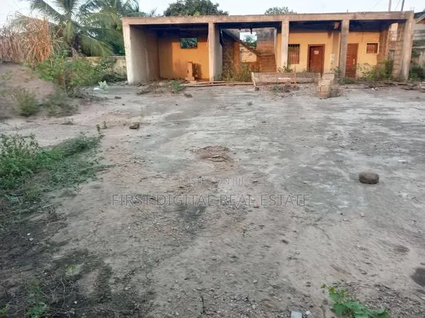 Land Main Road New Market for Sale · Photo 1
