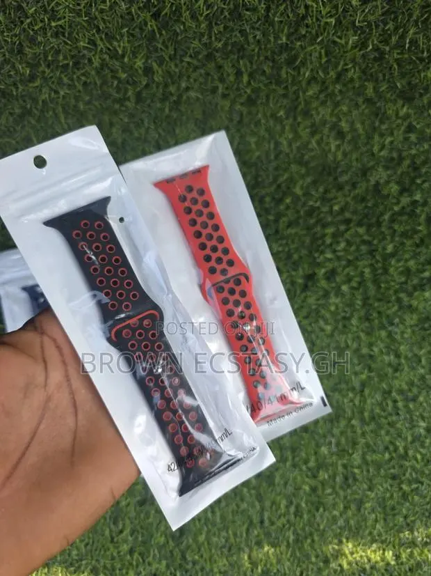 Apple Watch Doted Straps · Photo 3
