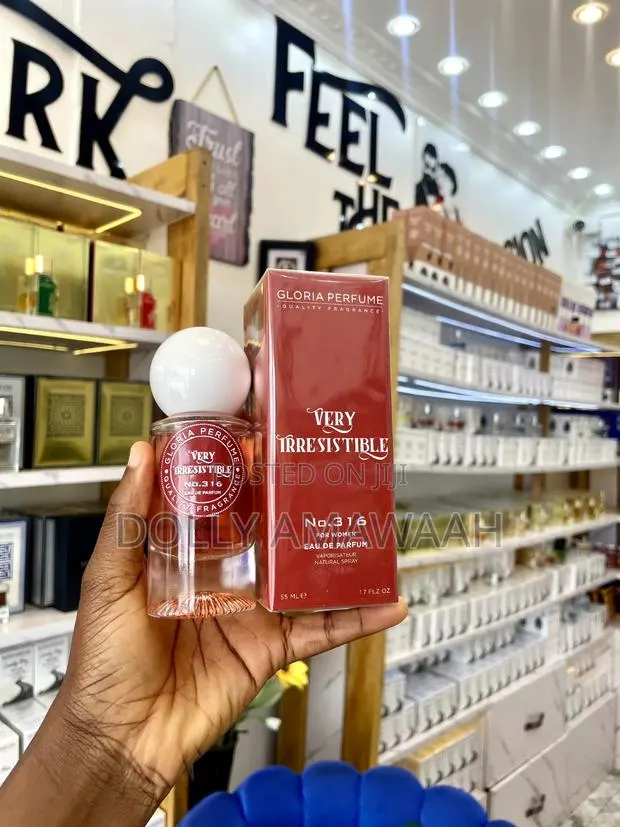 Givenchy Very Irresistible (2020) · Photo 1