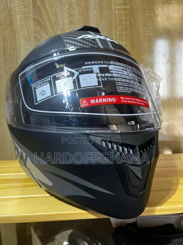 Telson Flip Up Helmet · Photo 1
