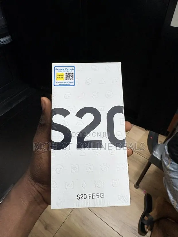 New Samsung Galaxy S20 FE 5G 128 GB Bronze · Photo 1