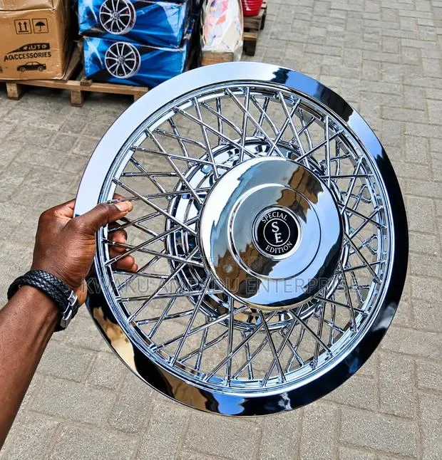 Luxury Chrome Wire Spoke Wheel Cover – Special Edition
14", 15" · Photo 1