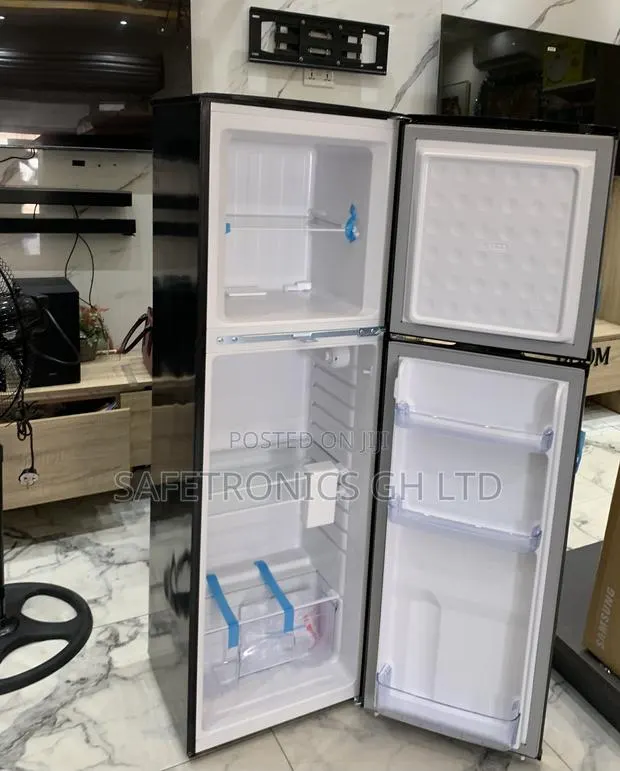 Get Accurate Pearl Pf-262tix-1a Is a Double-Door, Top-Freezer · Photo 1
