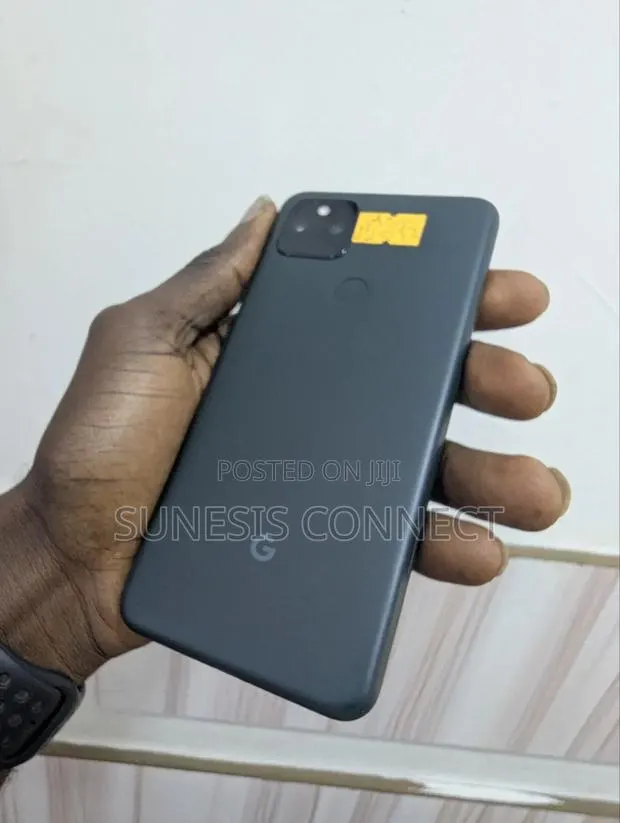Google Pixel 5 128 GB Black · Photo 1