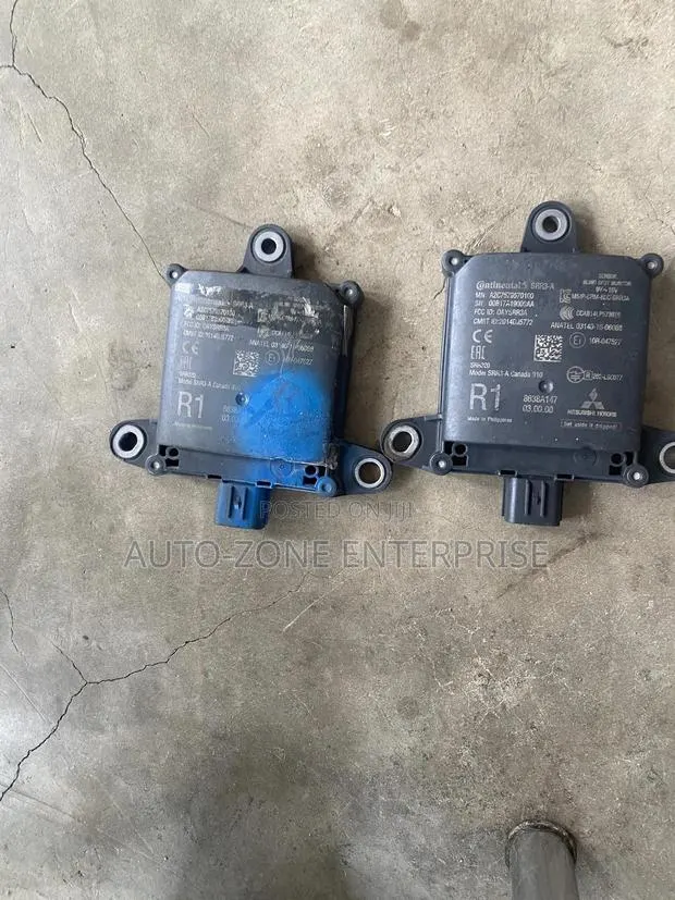 Toyota Tundra 2024 2025 Blind Spot Sensor · Photo 1
