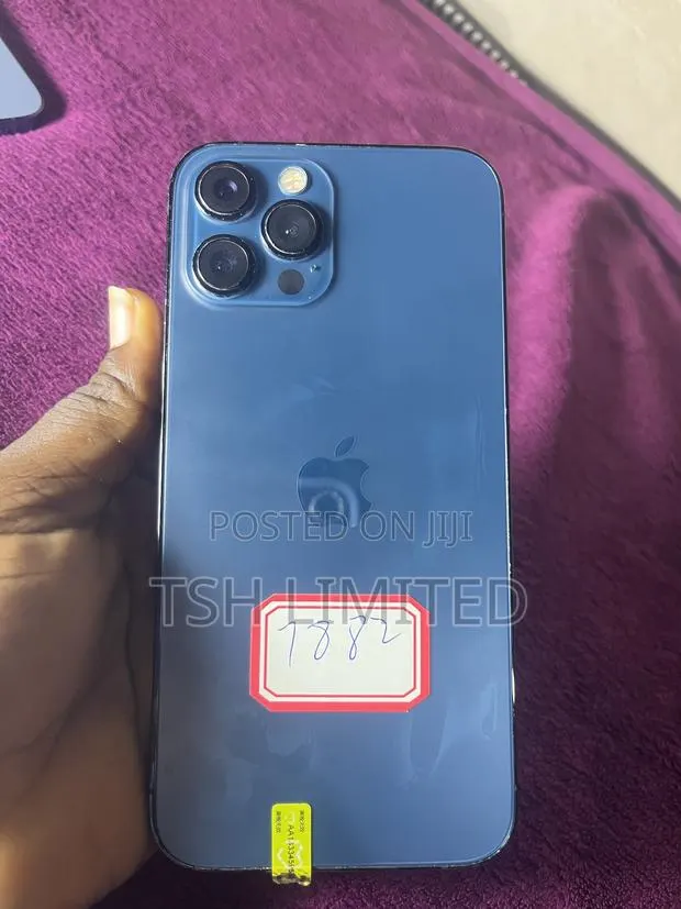 Apple iPhone 12 Pro Max 256 GB Blue · Photo 1