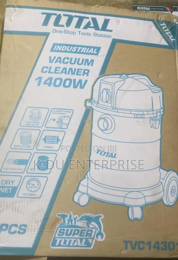 Total Vacuum Cleaner 1400W · Photo 1