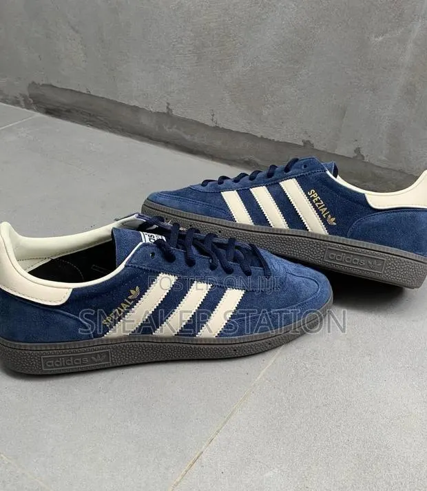 Adidas Handball Spezial Sneakers · Photo 1