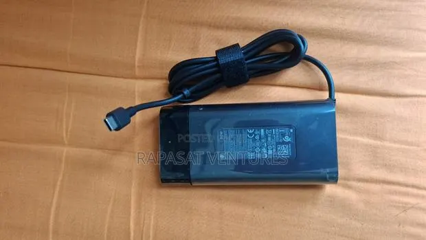 HP 20v 4.5a 90w Type C Adapter · Photo 1