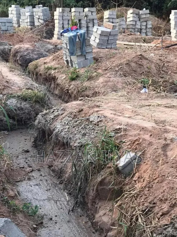 Construction Works We Have Expert Mason’S · Photo 1