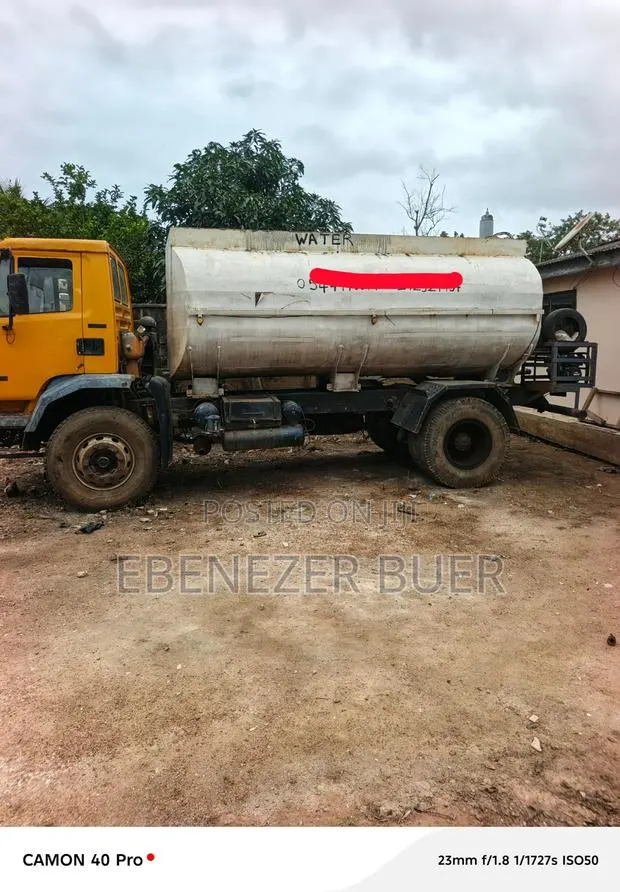 Very Strong Lay Land Tanker in Good Condition for Sale. · Photo 3