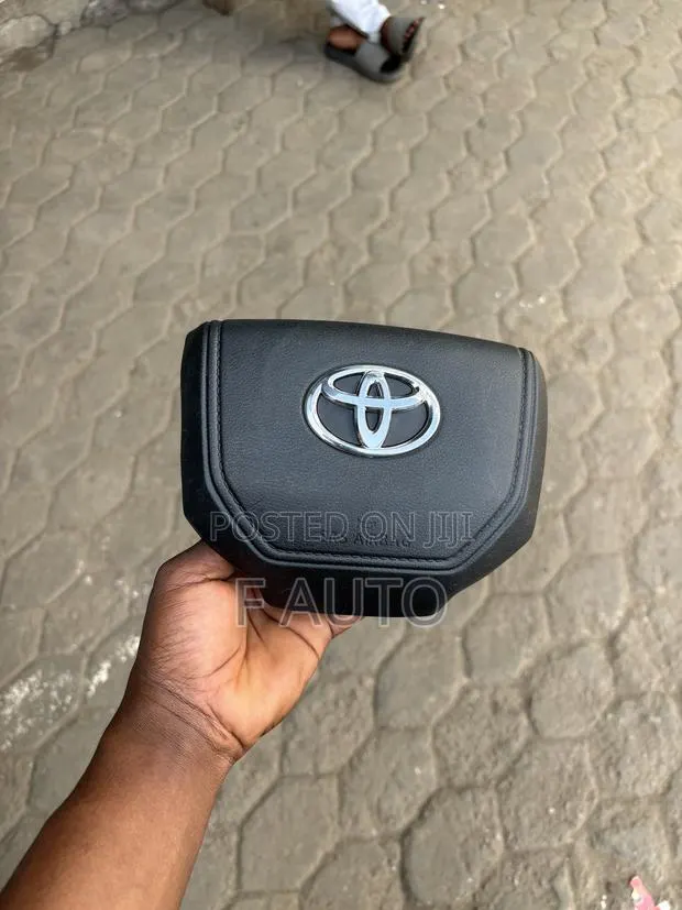 Toyota Tacoma and Tundra 2023,2024,2025,2026 Steering Airbag Cover · Photo 1
