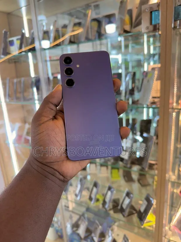 New Samsung Galaxy S24 Plus 256 GB Purple · Photo 1