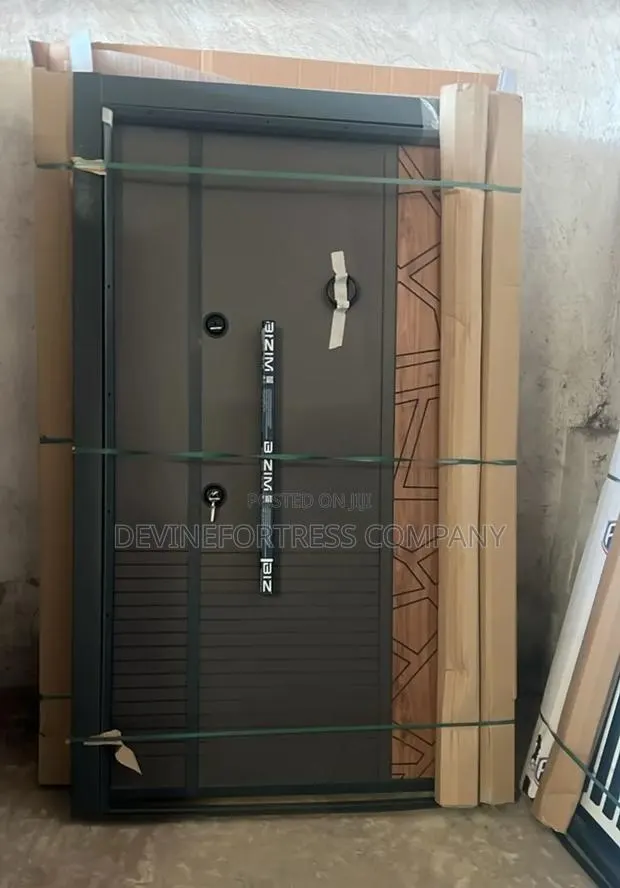 High Quality Marine Wood Laminox Heavy Duty Turkish Doors 11⁄2 · Photo 1