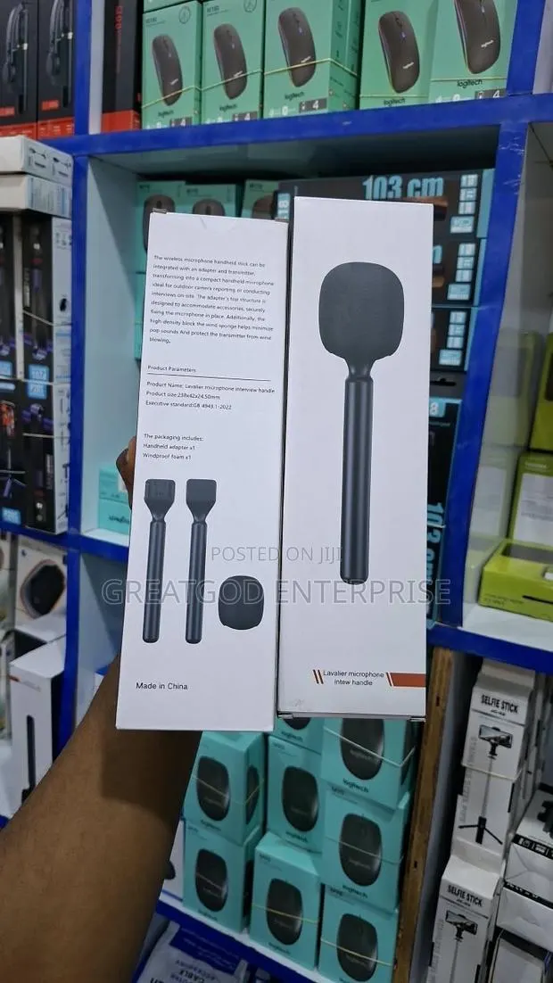 Lavalier Microphone Interview Handle / Wireless Mic Stick · Photo 1