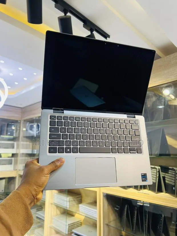 Laptop Dell Latitude 7420 16GB Intel Core i5 SSD 256GB · Photo 1