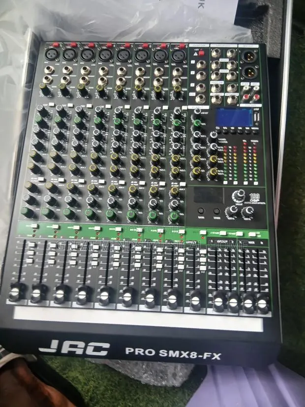 Jac Smx8 Channels Professional Mixer · Photo 1
