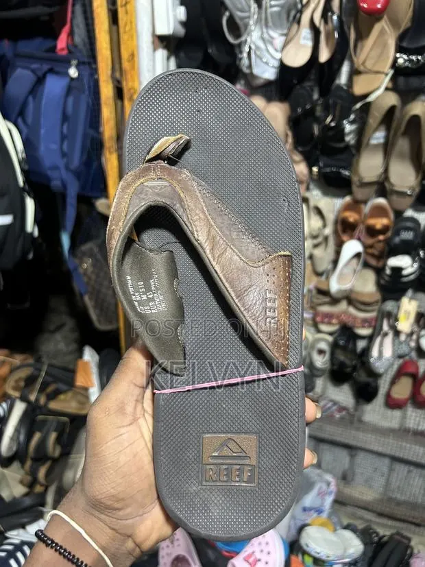 New and Used Reef Slippers · Photo 1