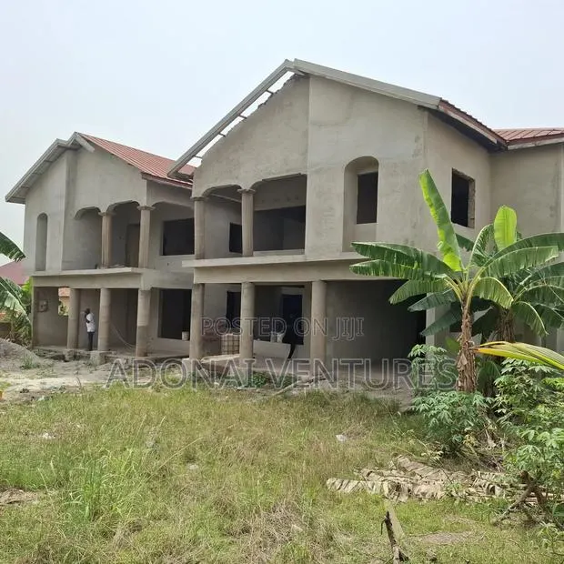 8bdrm Apartment in Sokoban Apaaso, Kumasi Metropolitan for sale · Photo 1