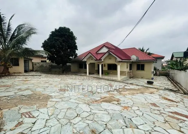 4bdrm House in Kwabenya for rent · Photo 1
