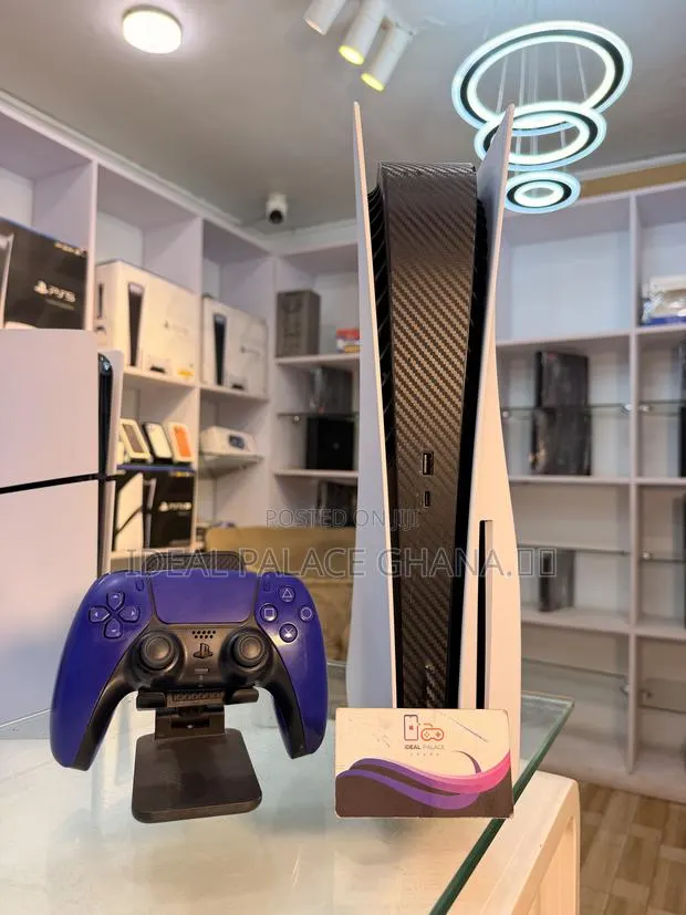 Ps5 Standard With Fc26 and Other 8 Games · Photo 1