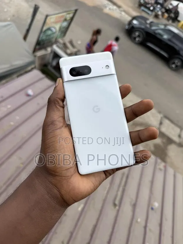 Google Pixel 7 128 GB White · Photo 1
