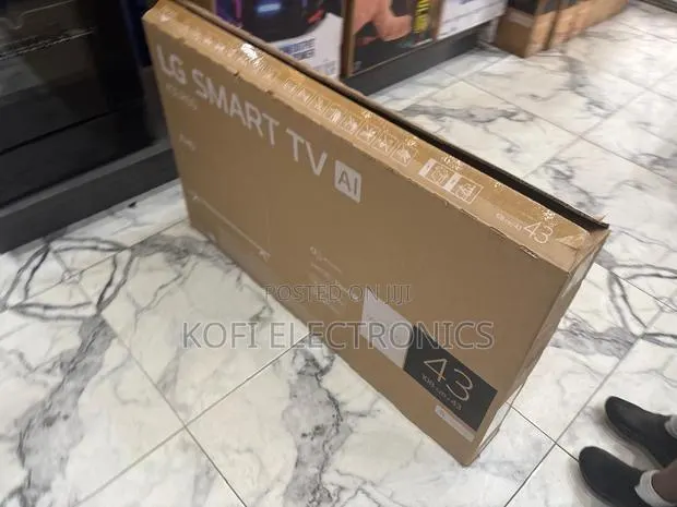 Lg 43” Smart Television Ai-Powered Picture Sound · Photo 1