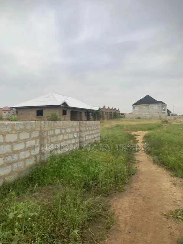 Litigation Free Plots of Land for Sale. · Photo 1