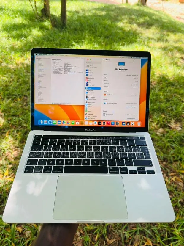 Laptop Apple MacBook Pro 2023 M2 24GB Apple M2 SSD 2T · Photo 1